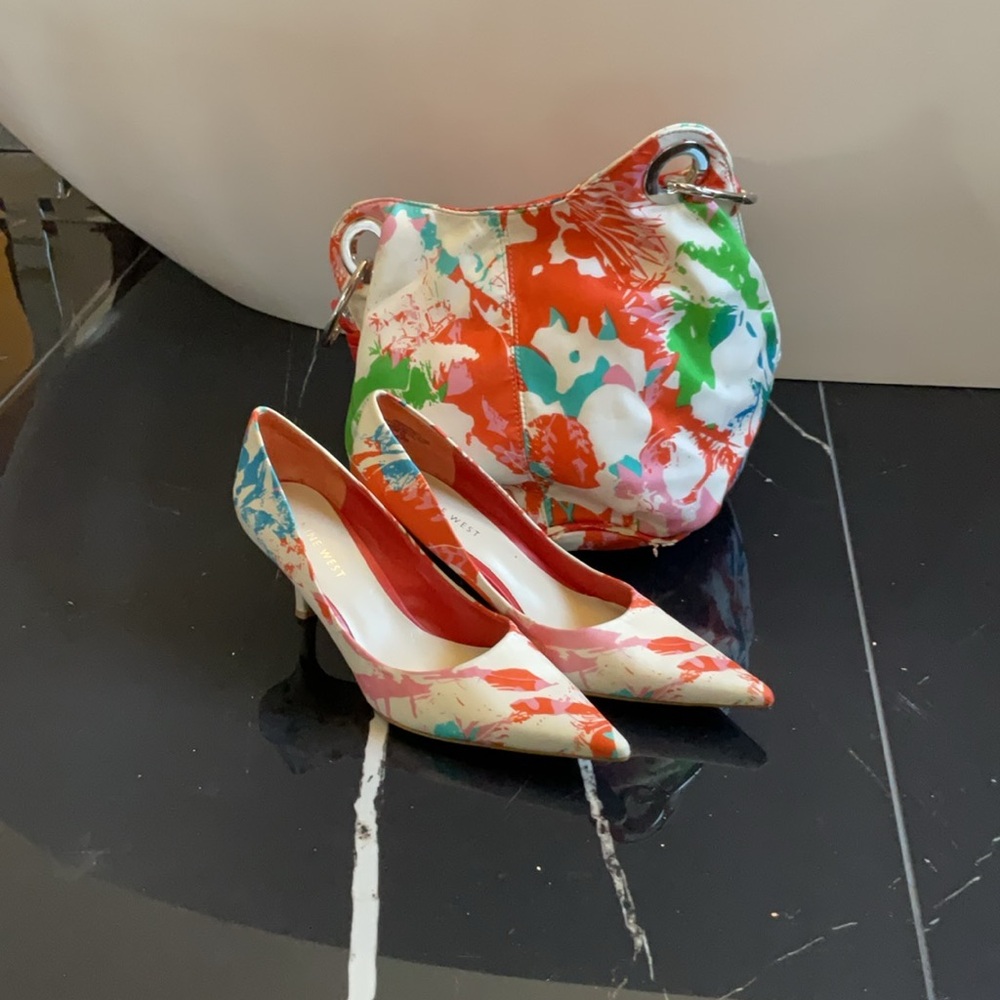 Nine West orange  Floral Heels and free matching bag